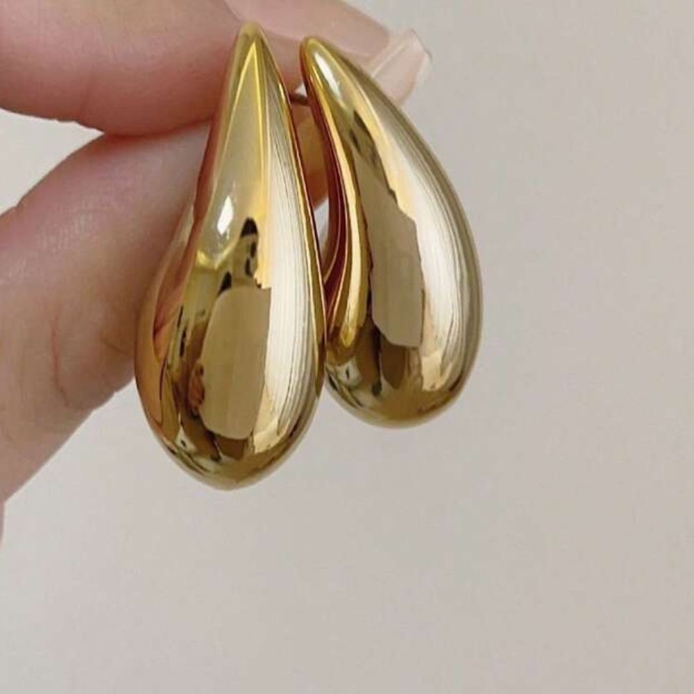 Gold Teardrop Earrings A1518
